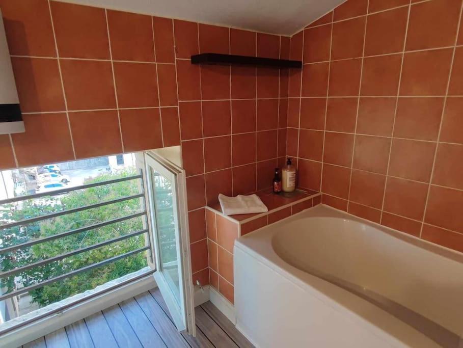 Charme De Victor Conciergeriedamecarcas Apartamento Carcassonne Exterior foto