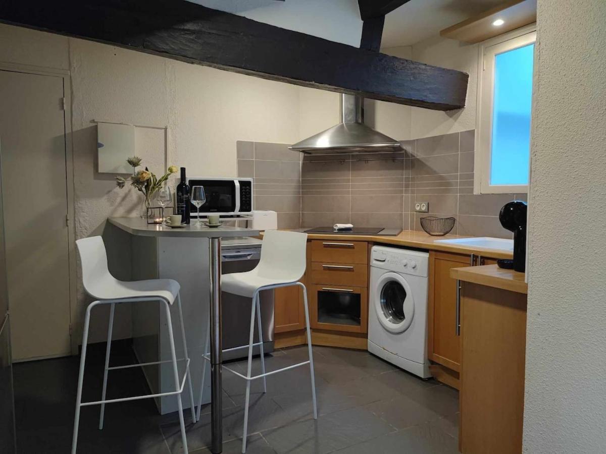 Charme De Victor Conciergeriedamecarcas Apartamento Carcassonne Exterior foto